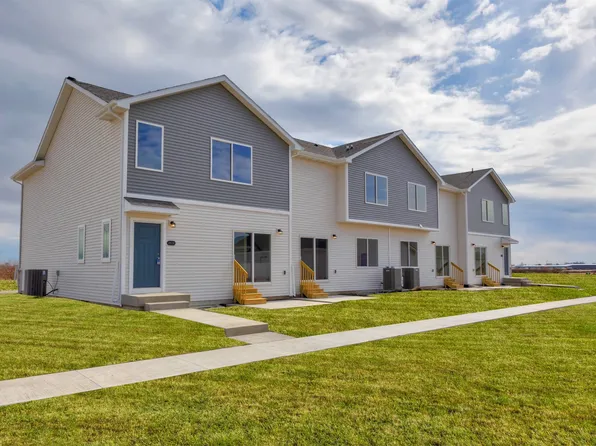 2828 Quartz Ave NE, Bondurant, IA 50035