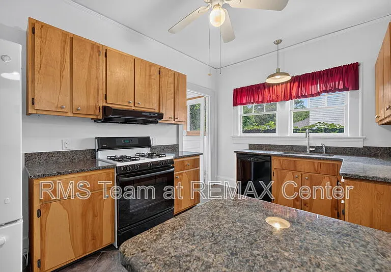 582 Clifton Rd NE — Photo 20