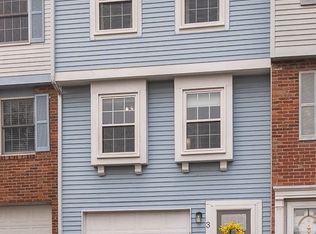 3 Shadow Dr, Pittsburgh, PA 15227