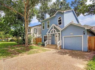 4405 Holt St, Bellaire, TX 77401