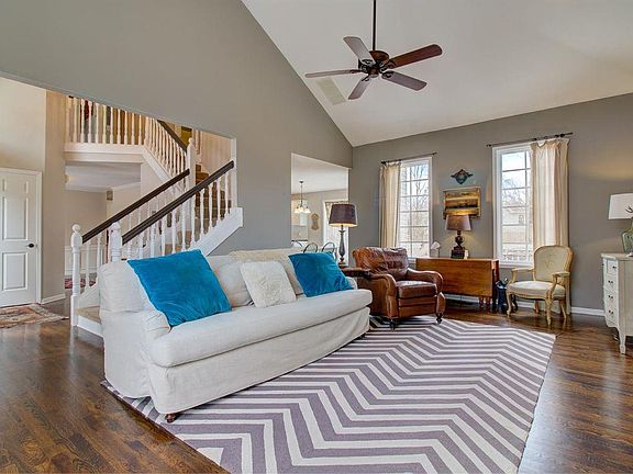 2nd image of 2021 Dana Dr