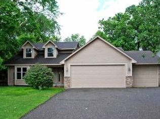 9421 Dallas Ln N, Maple Grove, MN 55369