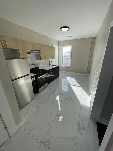 190 Park St Photo 1