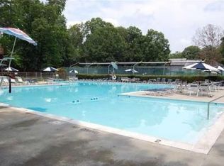 11818 N Briar Patch Dr, Midlothian, VA 23113
