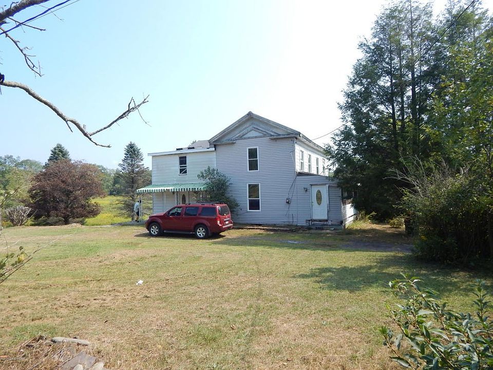 17 Sunny Acres Road, Sweet Valley