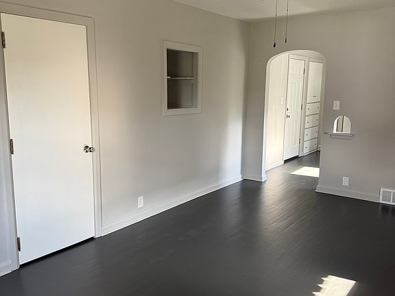 2nd image of 510 Eppley Ave #D