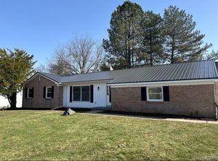 2454 E Cook Rd, Grand Blanc, MI 48439