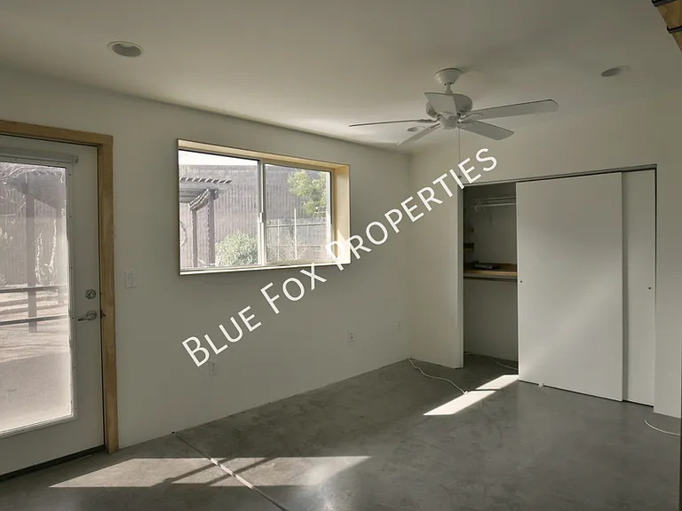 1150 E 15th St — Photo 17