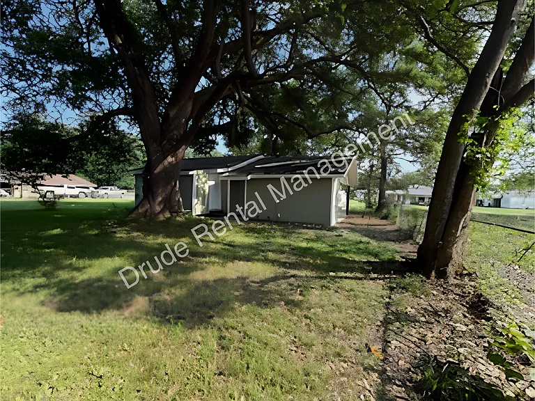 30121 Julia St — Photo 29