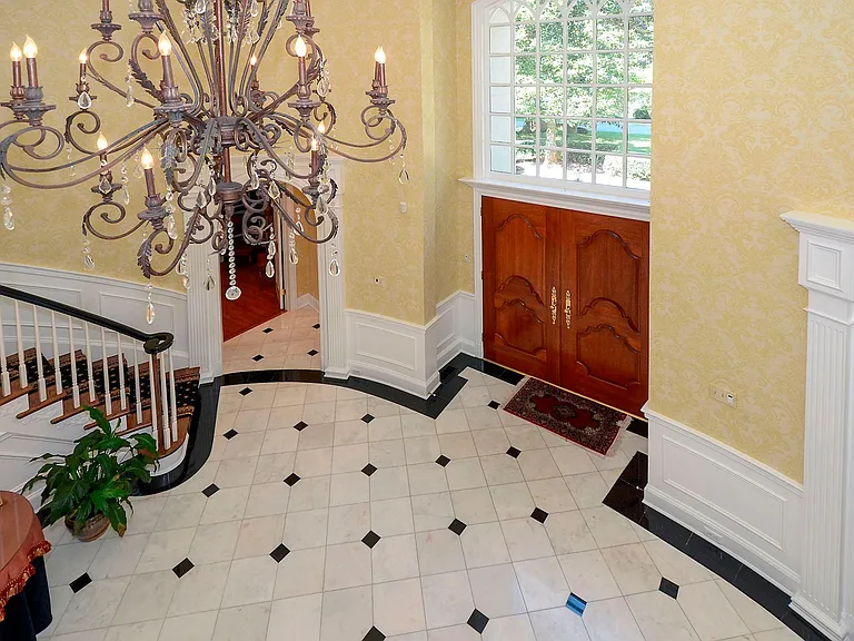 10912 Martingale Ct — Photo 20