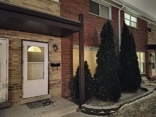 1st image of 210 Linn Ct APT B