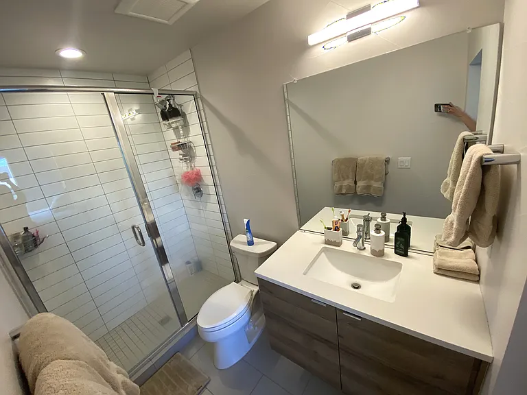 1810 Irving St #2 — Photo 14