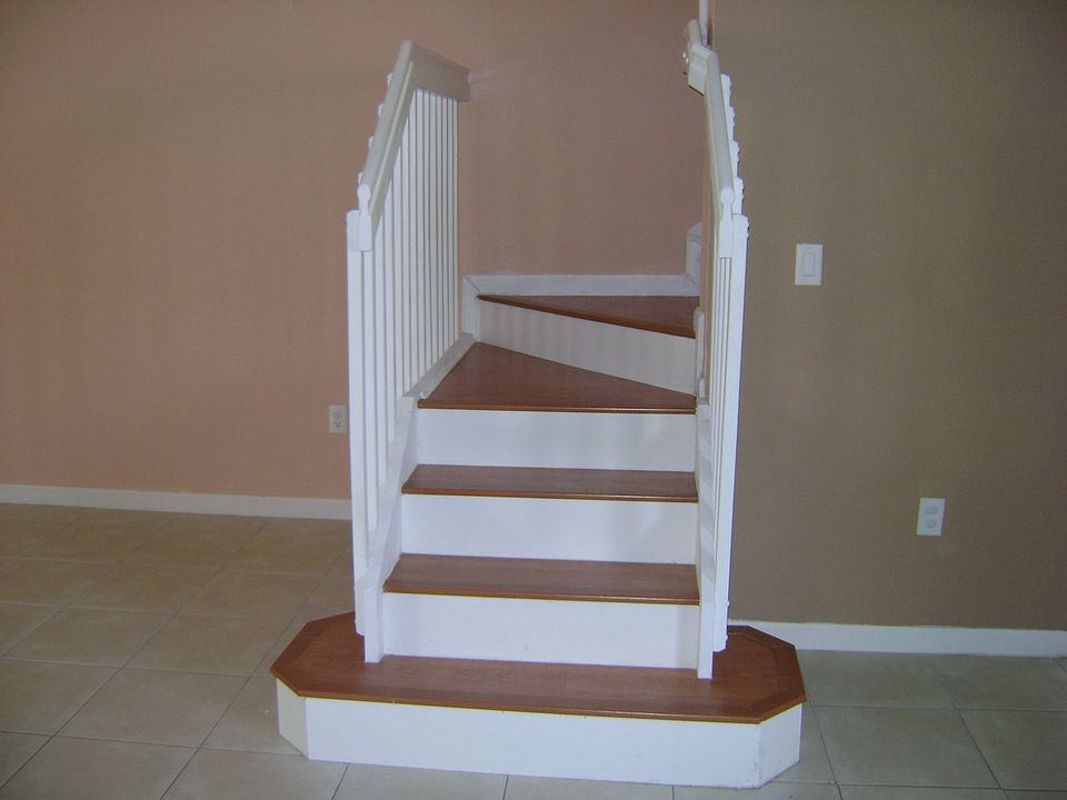 1st image of 1520 SE 27th St #181