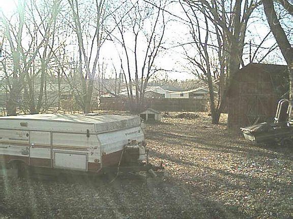 4th image of 1724 S Sloan Ave