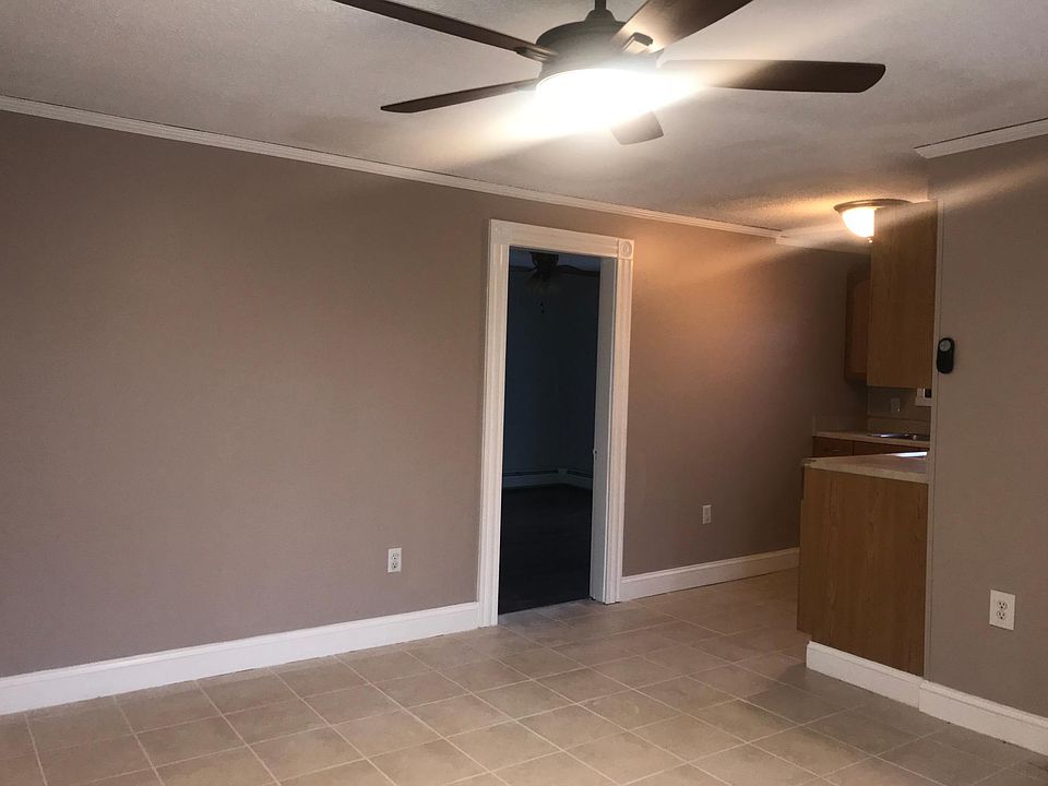 2nd image of 25 Lucas St #3