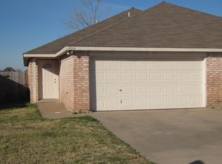 2924 James Rd, Granbury, TX 76049