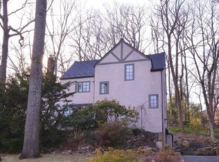 202 Beechwood Rd, Ridgewood, NJ 07450