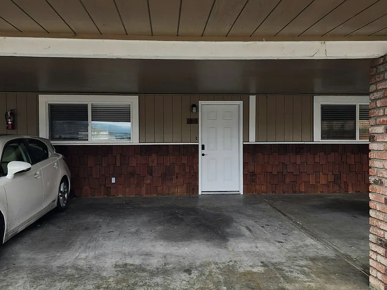 2 Carport