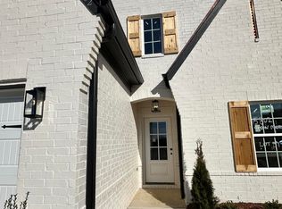 5802 Susan Moore Dr, Horn Lake, MS 38637