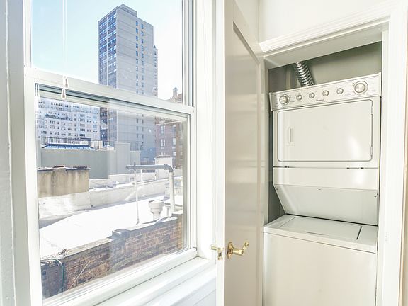 3rd image of 151 E 80th St APT 6D