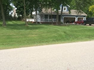 6610 Edgemere Dr, Wind Lake, WI