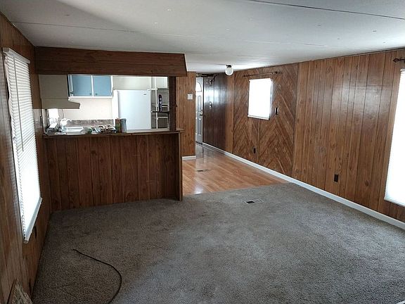 3rd image of 600 S Hayes St Lot 24