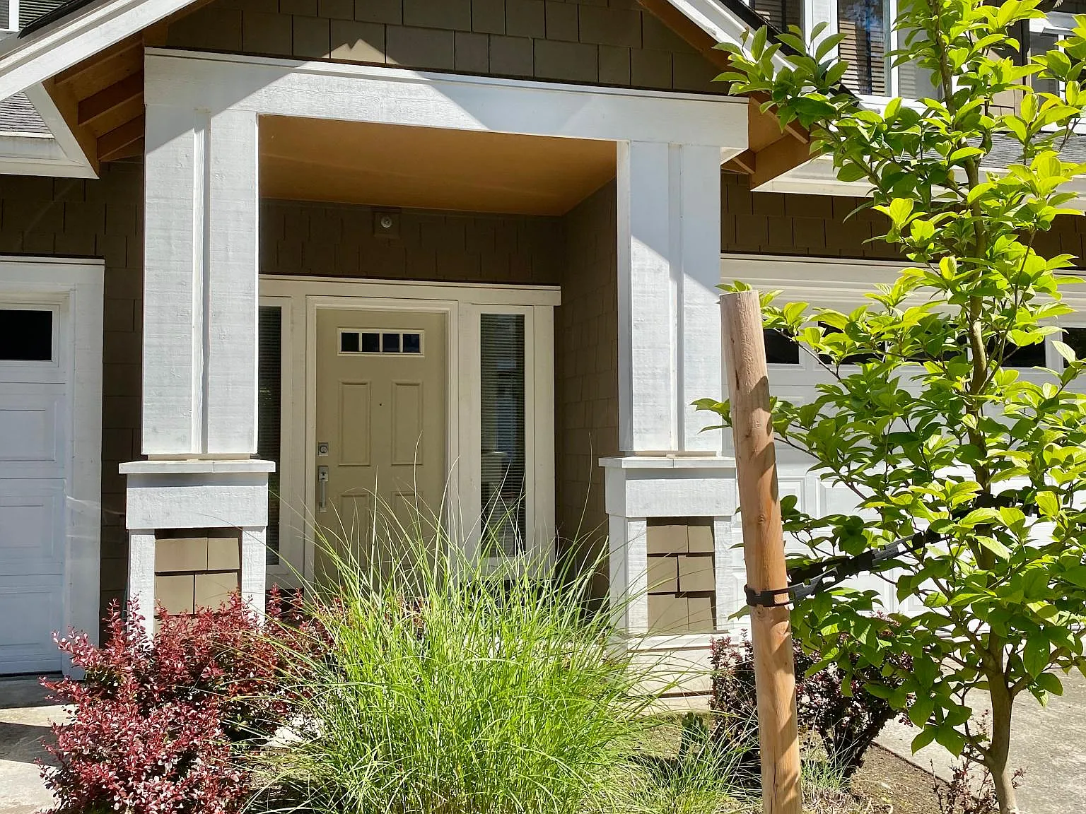 2 bed, 2.5 bath, 1340 sqft, $2,500 — Photo 1
