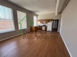412 Grand River Ave #10, Pt Huron, MI 48060