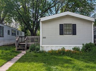 220 Apple Ave, Ames, IA 50010