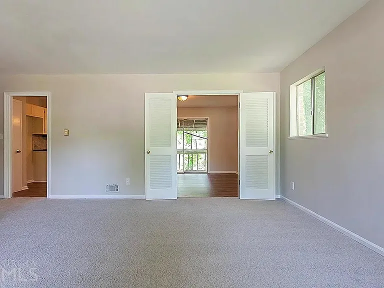 5545 Sturbridge Way — Photo 15