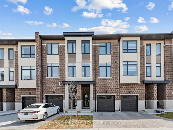 1695 Dersan St #503, Pickering, ON L1X 0S9