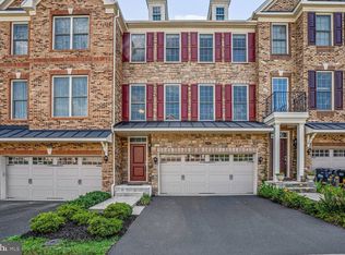24997 Cambridge Hill Ter, Chantilly, VA 20152