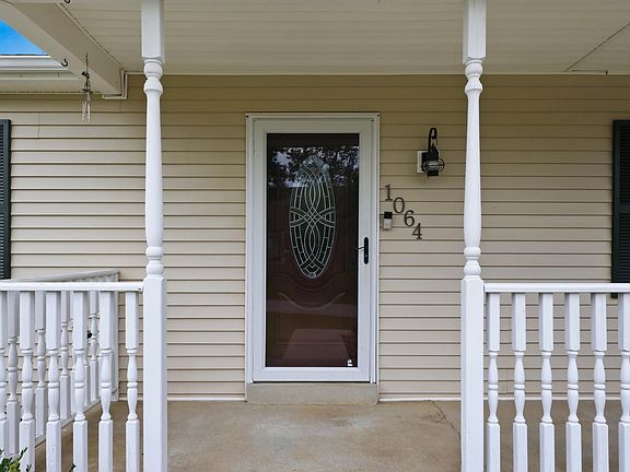 4th image of 1064 Jenny Lillard Rd