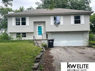 5023 Terrace Dr, Omaha, NE 68134