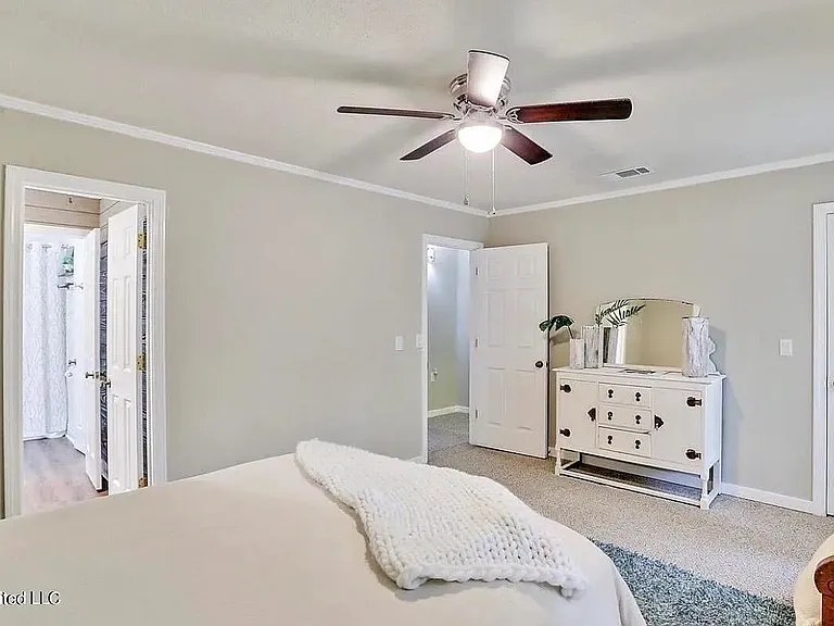 Extremely Spacious 2nd Bedroom