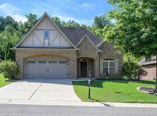 464 Chapel Hill Cv, Fultondale, AL 35068