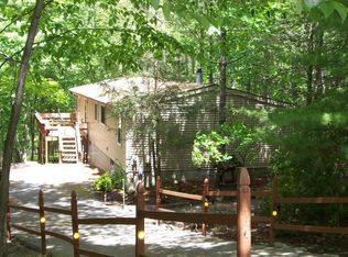 110 Blue Jay Pl, Lackawaxen, PA 18435