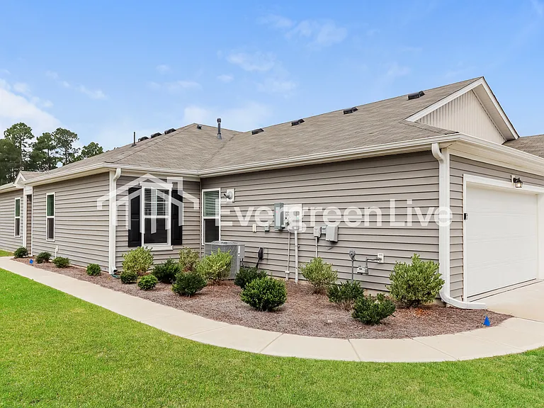2223 Courtina Way — Photo 2