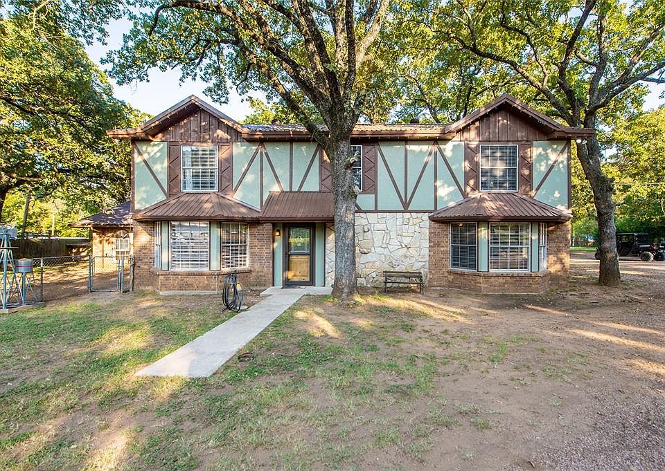 1st image of 1601 Park Ln