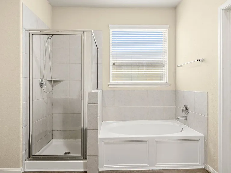 6131 Carpenters Cove Ln — Photo 18