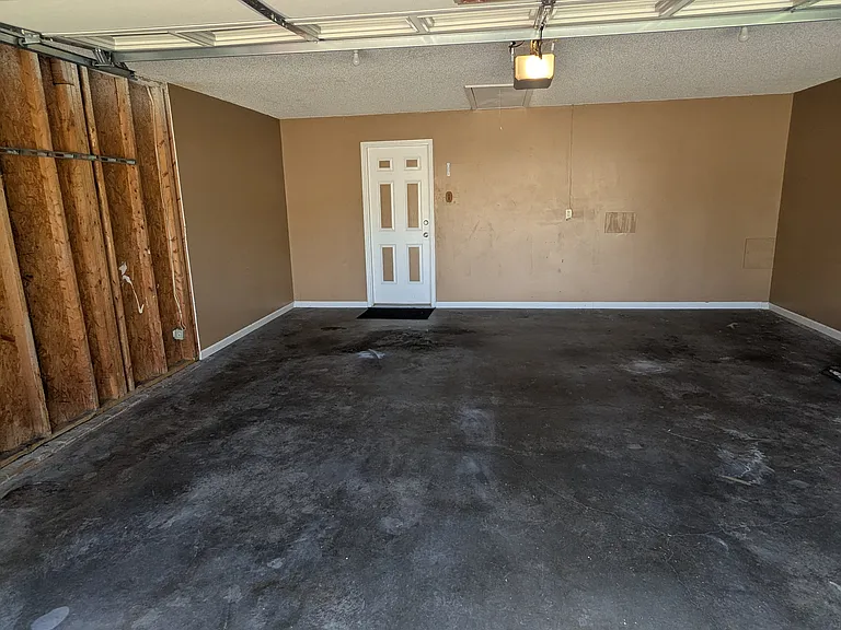 1701 Clooney Ln — Photo 23