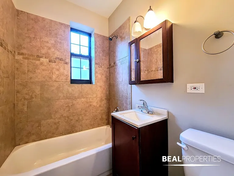 896 Green Bay Rd #6 — Photo 9
