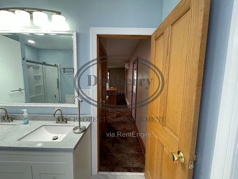 109 S Main St — Photo 6