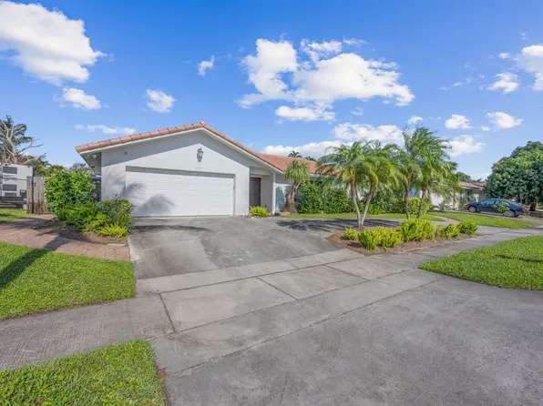 1051 NW 9th St, Boca Raton, FL 33486
