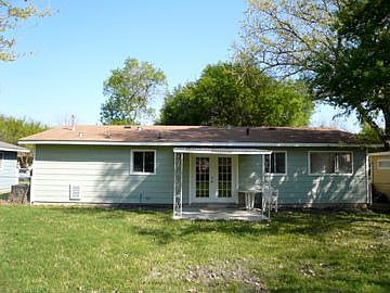 Rear - Large fenced yard