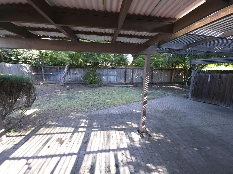 2217 Polk Way — Photo 39