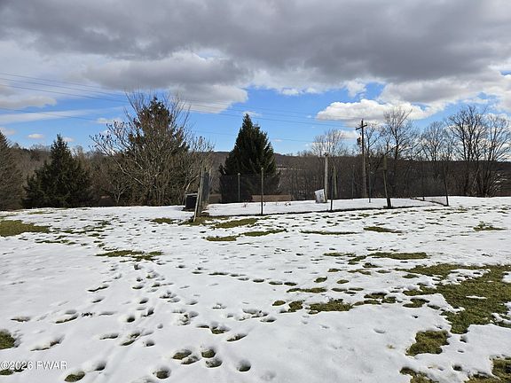 3rd image of 1767 Creek Dr