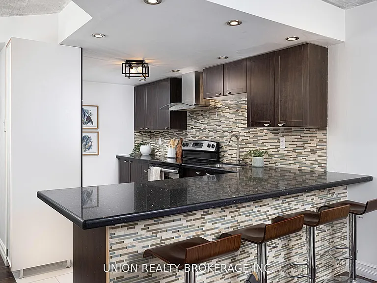 60 Homewood Ave #208 — Photo 6
