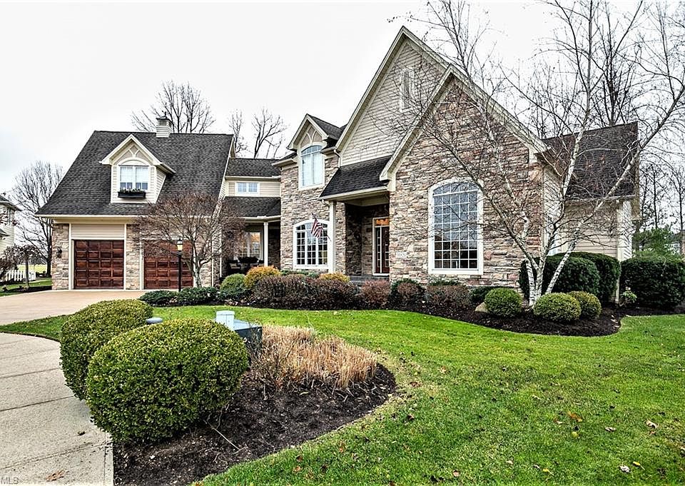 1st image of 33521 Silver Oak Dr