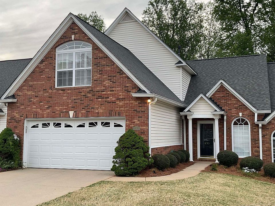 1st image of 833 Woodsford Dr